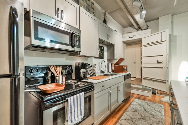 Foto del edificio - The Land Bank Loft Apartments