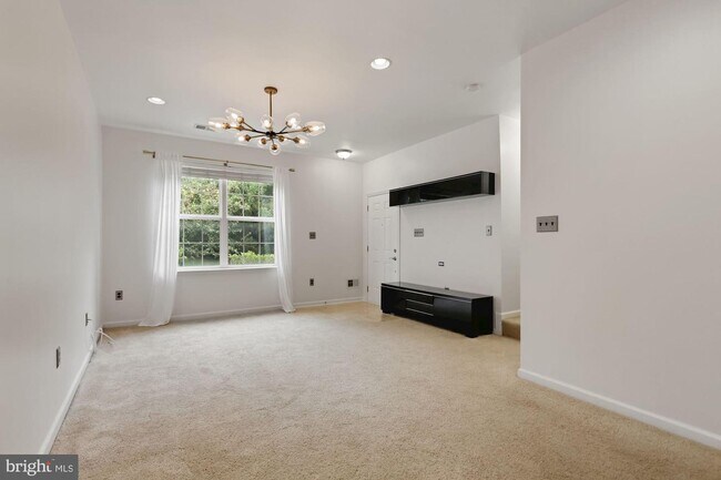 Building Photo - 4425 Beechstone Ln