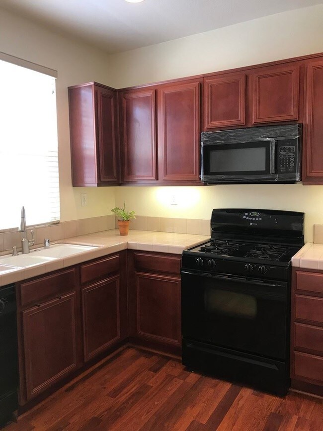 Foto del edificio - 1 br, 1.5 bath House - 6982 VINING ST