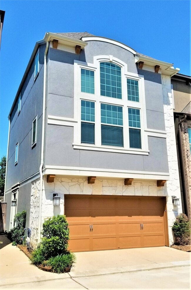 Building Photo - 2716 Church Wood Dr
