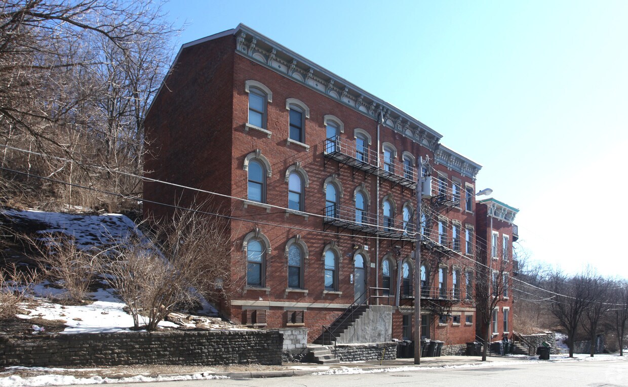 Primary Photo - 78-82 Mulberry St
