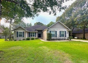 Building Photo - 8864 Spider Lily Way