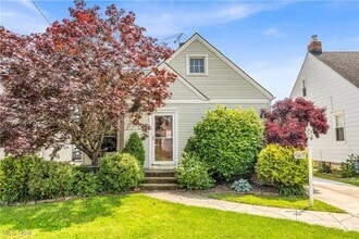 Building Photo - 5807 Orchard Ave