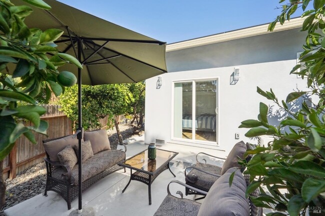 Foto del edificio - 524 Tipperary Dr