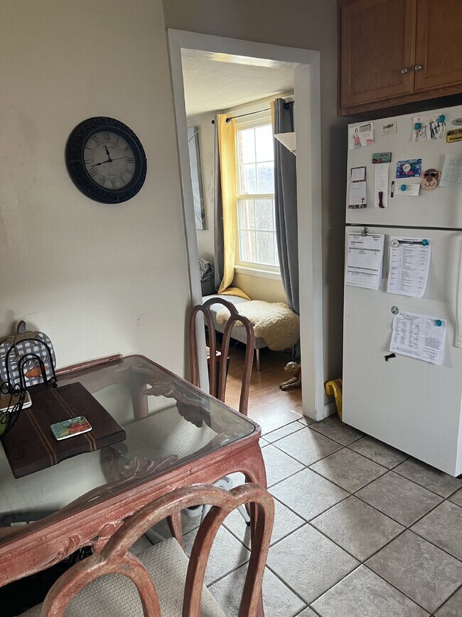 Foto del edificio - Spacious 3 Bdrm/2.5 Bath End Unit Townhome with Community Pool!!!