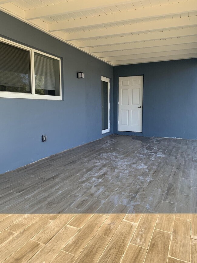 Foto del edificio - 2848 N Dixie Hwy