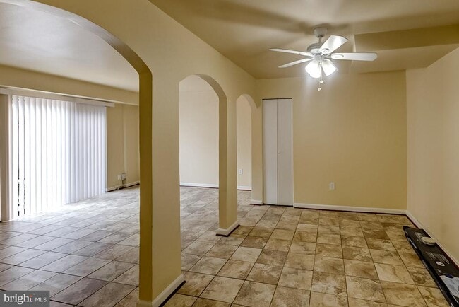 Building Photo - 2334 Sun Valley Cir