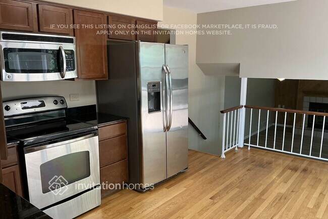 Building Photo - 1620 Apache Dr