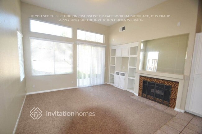 Building Photo - 45916 Via La Colorada