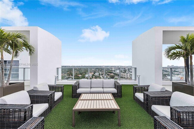 Foto del edificio - 1010 SW 2nd Ave