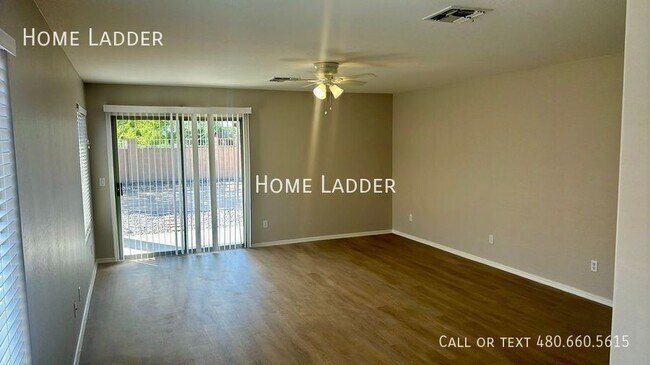 Foto del edificio - 7018 S 24th Ln