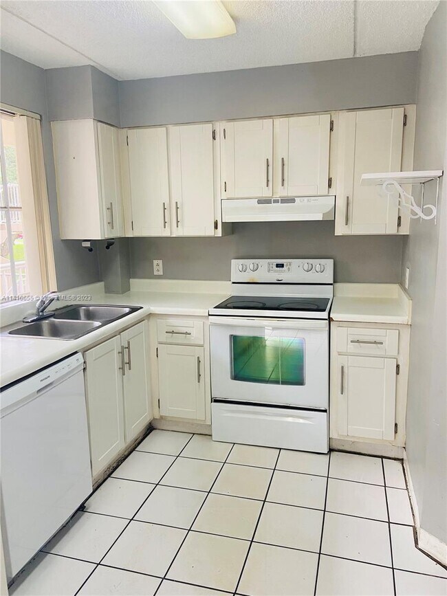 Building Photo - 6065 NW 186th St