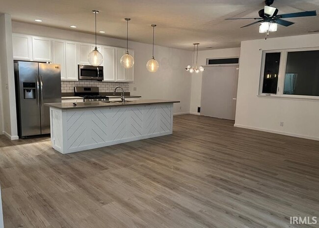 Foto del edificio - 861 Farrier Pl