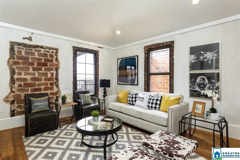 Foto principal - 101 42nd St S