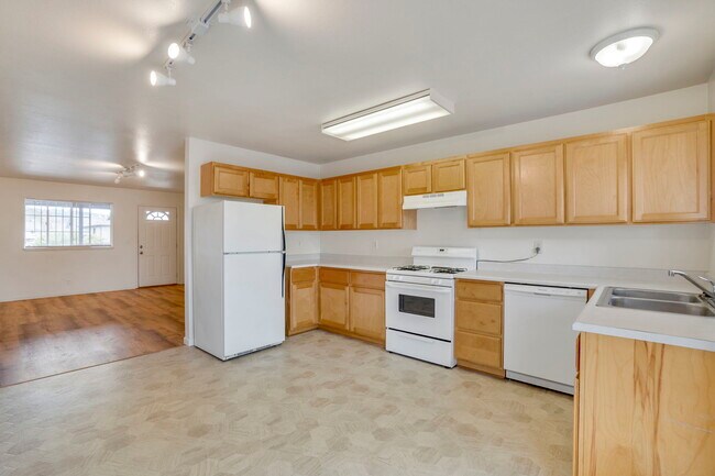 Foto del edificio - 1445 Larissa Cir