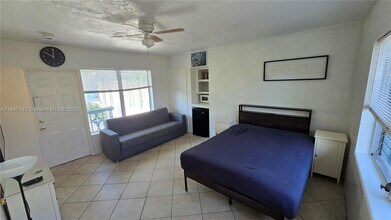 Building Photo - 90 Isle of Venice Dr