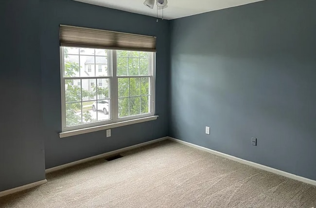 Building Photo - 463 Stoneglen St