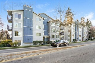 Building Photo - 715 N 130th St