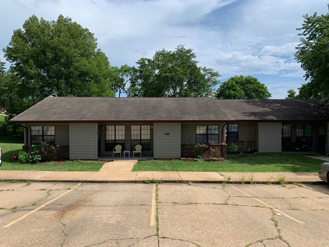 Primary Photo - 1013 N Christina Ave