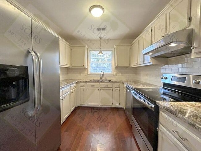 Foto del edificio - 13 Tomafield Ct