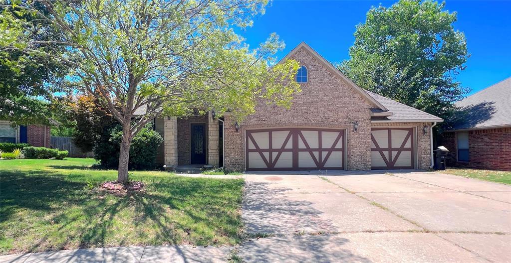 Foto principal - 2540 SE 13th St