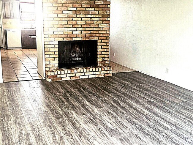 Foto del edificio - 3209 W Wadley Ave