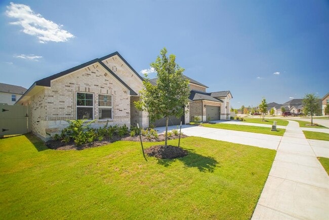Building Photo - 9852 Pearly Everlasting