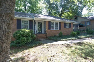 Building Photo - 608 Candlewood Dr