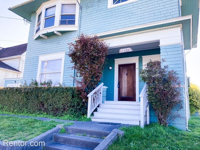 Building Photo - 4 br, 2 bath House - 1004 K St.