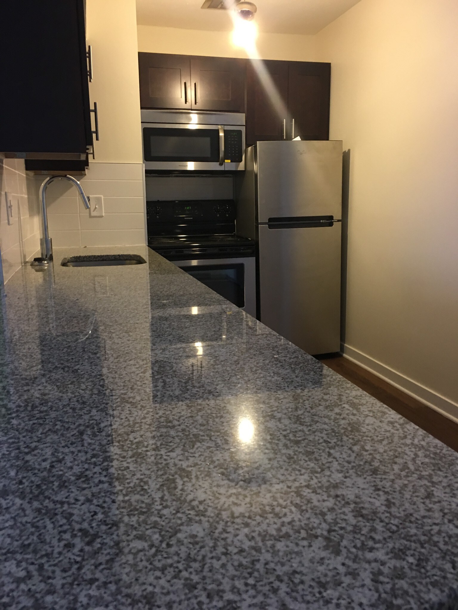 Thirteen 20 Seven Apartments – photo 3