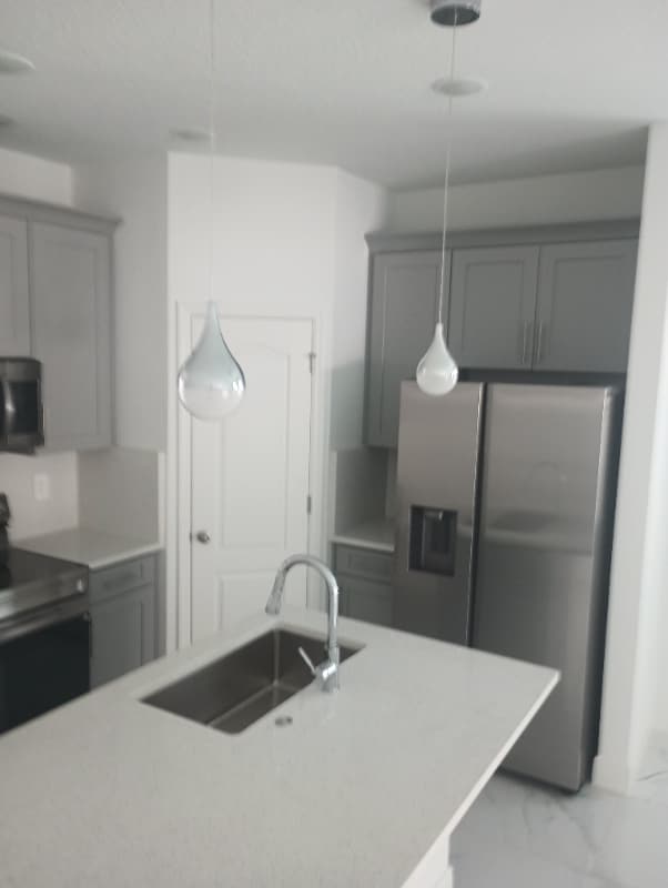 Building Photo - 917 N Brack St