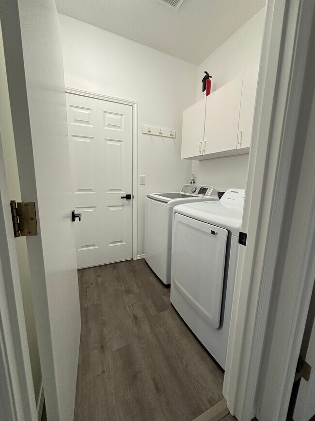 Foto del edificio - 20115 NE Halsey St