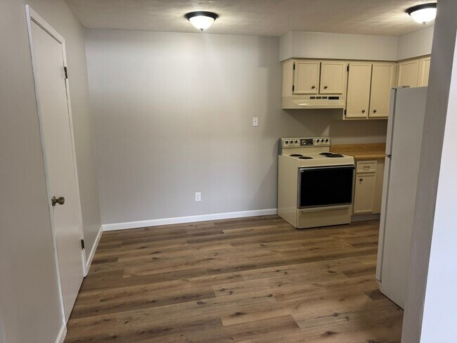 Foto del edificio - 310 30th Ave Ct