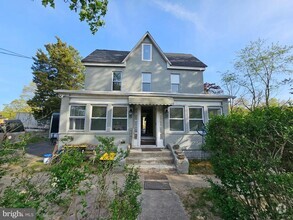 Building Photo - 218 Arthur Ave