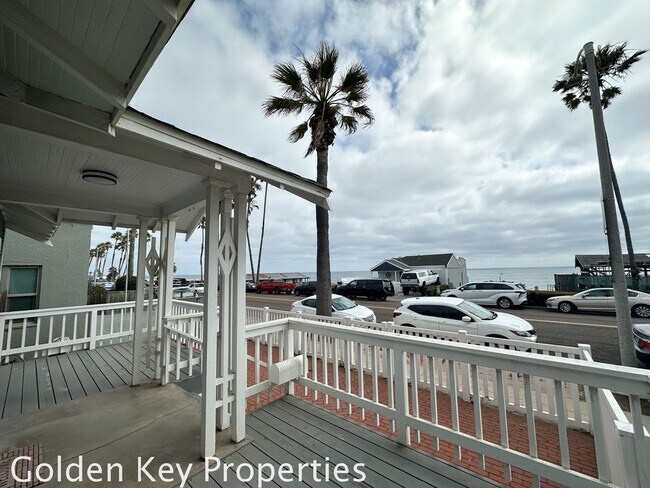 Building Photo - Single-Level Home Across from the Beach in...