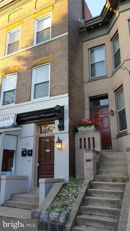 Primary Photo - 320 D St NE