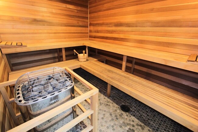 Building Photo - Waldorf Park Apartments