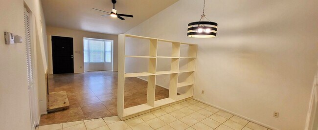 Foto del edificio - 2117 W Missouri Ave