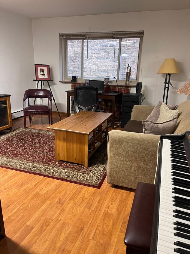 Photo - 4939 S Dorchester Ave (Chicago, IL)