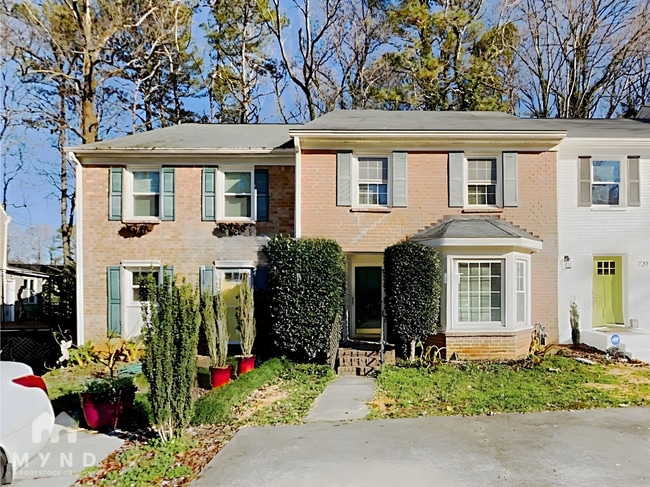Building Photo - 727 Twin Brooks Ct