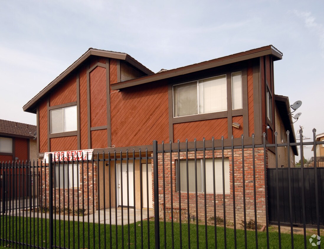 Building Photo - 11727 Colima Rd