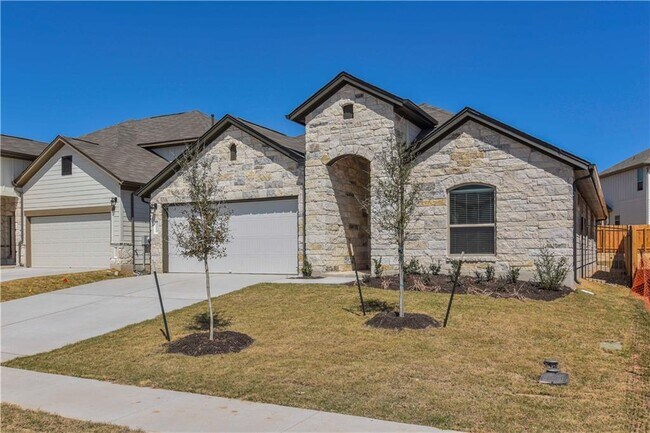 Building Photo - 321 La Joya Pass