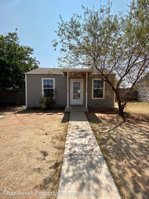 2 br, 1 bath House 3207 Colgate St House for Rent in Lubbock, TX