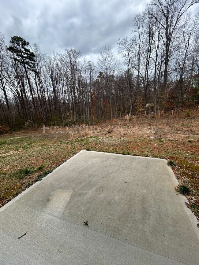 Foto del edificio - 566 Kirk St