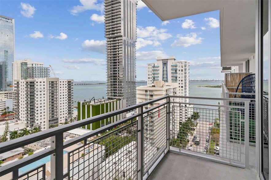 Photo - 2150 N Bayshore Drive Unit 1009