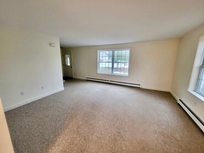 Sala de estar - 18 Melvin Ave