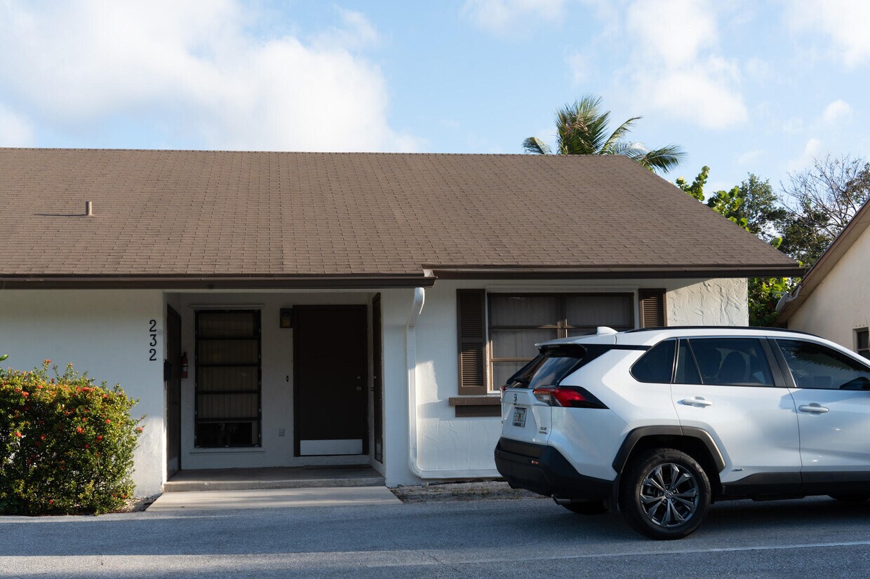 Foto del edificio - 230 SW 1st St