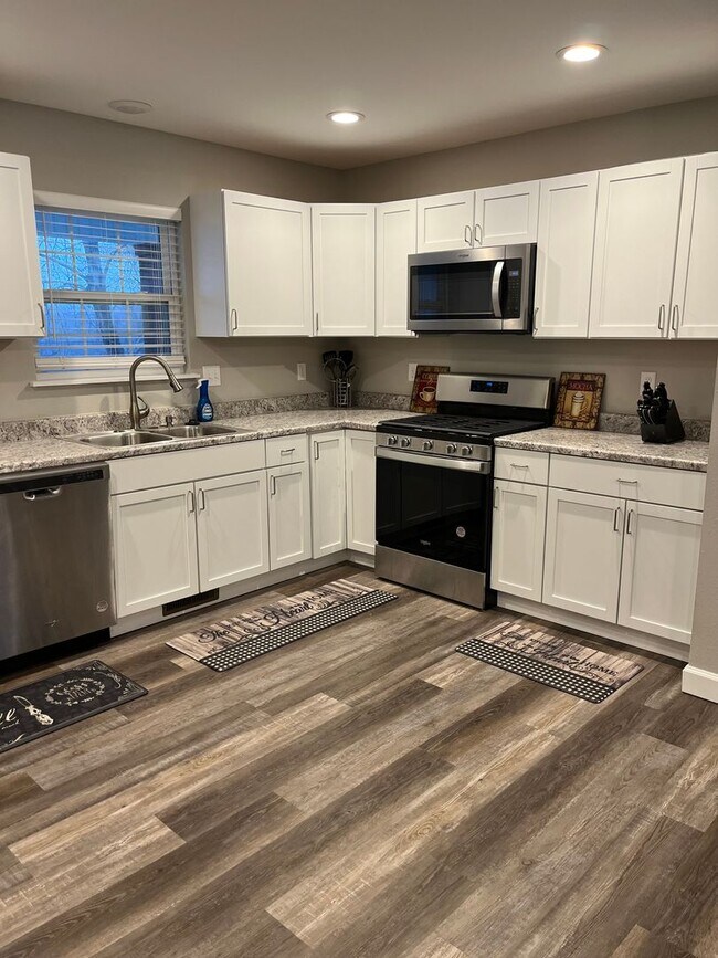 Foto del edificio - 519 Keeton Rd