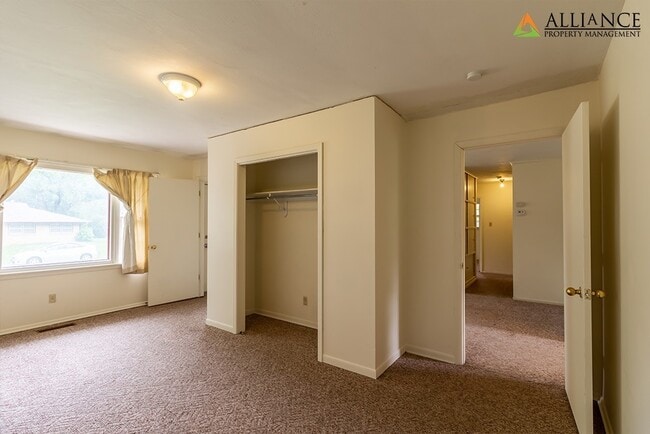 Foto del edificio - 1533 Pipher Ln