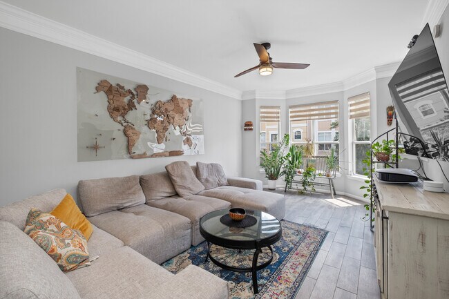 Foto del edificio - 375 Highland Ave NE